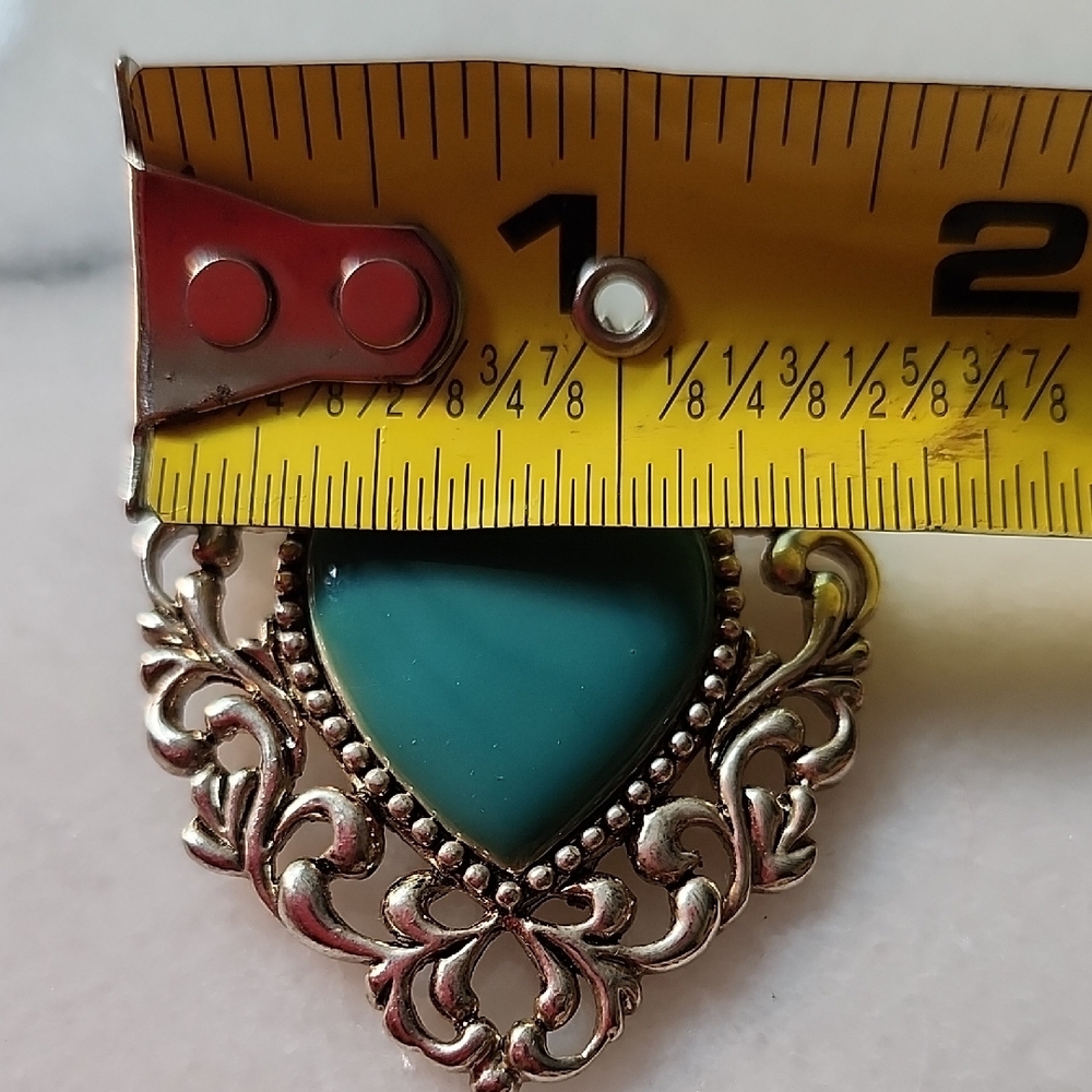 Elegant Silver Toned Heart Necklace with Teal Accent - Picture 3 of 4